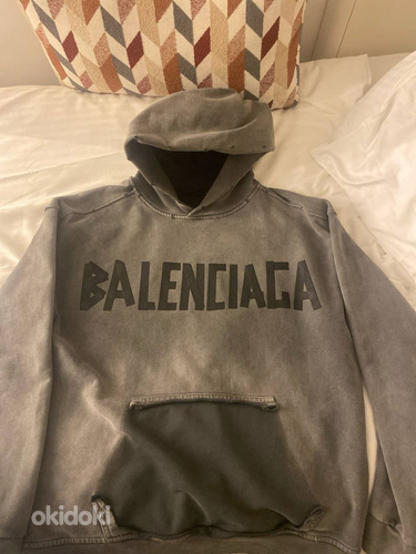 Balenciaga Tape Type худи
