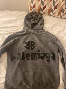 Balenciaga Tape Type худи (2 фото из 2)