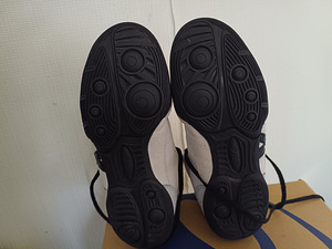 Продам борцовки Asics, лёгкие и удобные (5 фото из 5)