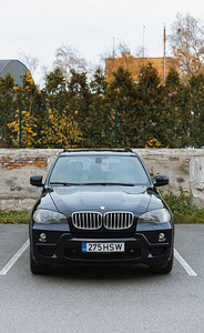 BMW X5 173kw 2008 (1 foto / 13)
