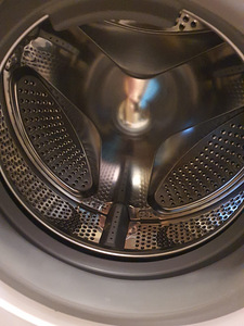Pesumasin Samsung (3 foto / 4)