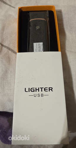 Перезаряжаемая электрическая USB-зажигалка без пламени.