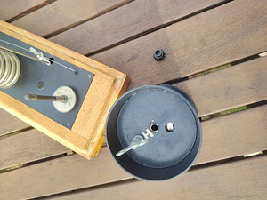 Antiikne barograaf, "Gidromet Instruments" tehasest, Riia. V (8 foto / 8)