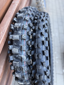 Кроссовые шины Dunlop 19 и 21 (3 фото из 5)
