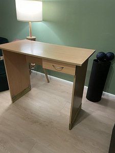 Kirjatuslaud / desk hele tamm (2 foto / 4)