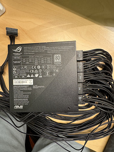 Toiteplokk ASUS ROG SFX LED Loki 850W PSU (4 foto / 4)