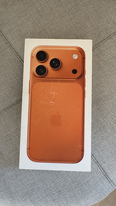 UUS iPhone 17 Pro 256GB Cosmic Orange (1 foto / 2)