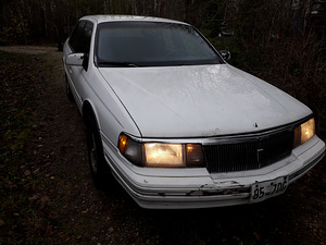 Lincoln Continental 1988a (7 foto / 11)