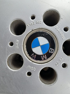 Литые диски r17 BMW E39 (6 фото из 9)
