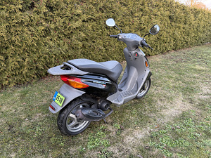 Derbi Atlantis 2T originaalkonditsioonis (3 foto / 6)