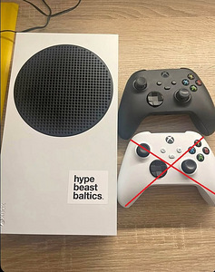Xbox Series S (1 фото из 1)