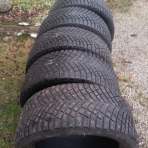 255 50 20 Michelin X.Ice North 4 (1 foto / 4)