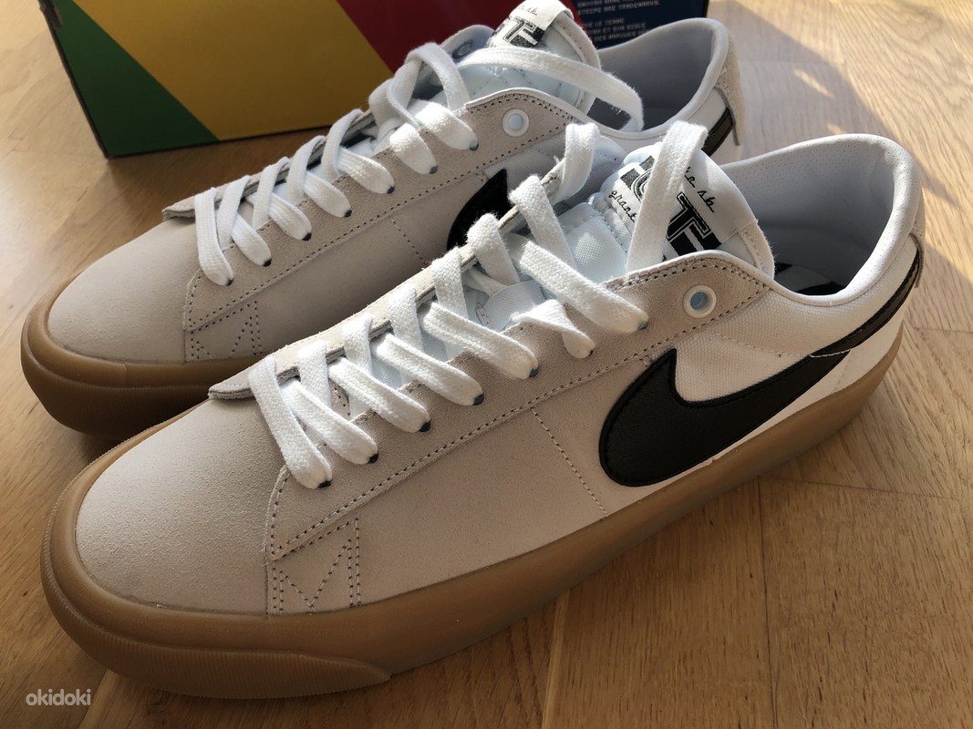 nike sb blazer low canvas