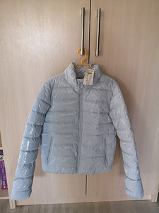 Новая куртка в/о Reserved р.146 (3 фото из 3)