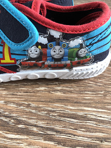 Новые кеды Thomas, размер 26 (2 фото из 3)