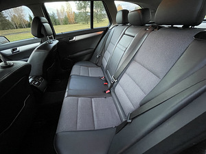 Mercedes-Benz C 220 Avantgarde (15 foto / 15)
