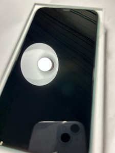 iPhone 11 64гб (2 фото из 2)