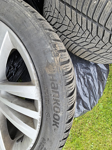Škoda valuveljed koos Hankook talverehvidega 225/45 R18 (3 foto / 5)