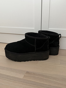 UGG saapad (1 foto / 5)
