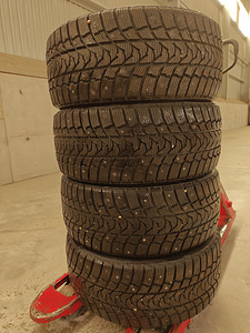 M: Talverehvid 225/45 R17 (1 foto / 1)