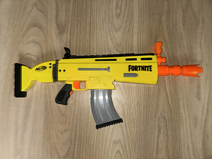 Nerf Fortnite (1 фото из 2)