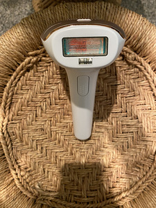 Philips Lumea IPL Hair Removal 7000 (2 foto / 4)