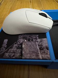 Lamzu Maya X Gaming Mouse - Cloud White (4 foto / 6)