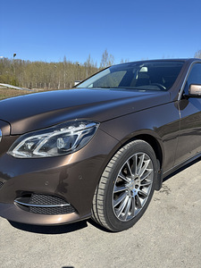 Mercedes 4matic E350 (5 foto / 9)