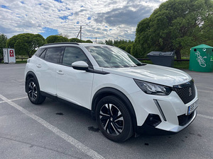 Peugeot 2008 1.2 (2020 г.) (4 фото из 9)