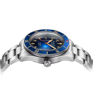 Aquatico Sea Star V2 Blue Ceramic Bezel sukeldumiskell (4 foto / 10)