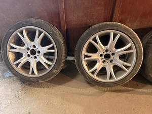 225/40 19 BMW veljed (2 foto / 5)