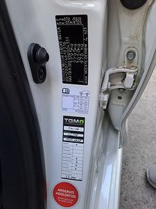 TOYOTA COROLLA (4 foto / 5)