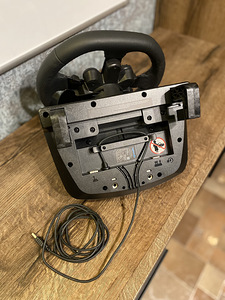 Logitech G923 + Pedals + Shifter (Full Set) (2 foto / 8)