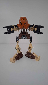 LEGO BIONICLE Pohatu 2001 (1 foto / 4)