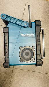 Радио Makita DMR 107 +Аккумулятор Makita 5 Ah (5 фото из 5)