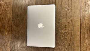 MacBook Pro 13 2015 (5 foto / 6)