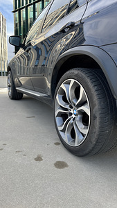 BMW X5 225kw 2011 (5 foto / 6)