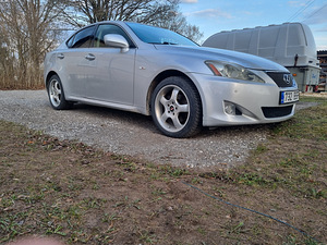 Lexus is220,130kw2006a (4 foto / 7)