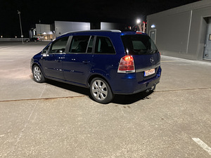 Opel Zafira 1.9.cdti 7koht (4 foto / 12)