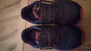 Tüdrukute Reebok tossud, s.26,5 (1 foto / 3)