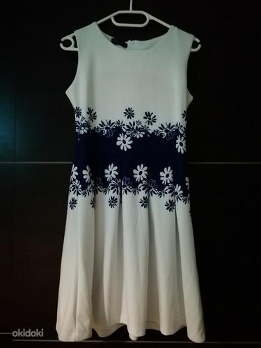 Uus ilus valge siniste lilledega kleit S/M (foto #2)