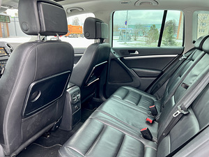 Volkswagen Tiguan Highline (9 foto / 15)