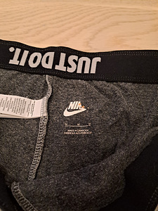 Nike puuvillased retuusid, M (3 foto / 3)