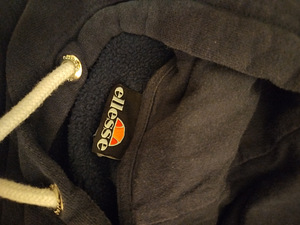 Кофта ellesse легит (2 фото из 3)