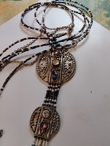 Meksikolainen kaulakoru kristalli lasi helmillä (2 valokuva sivusta 4)