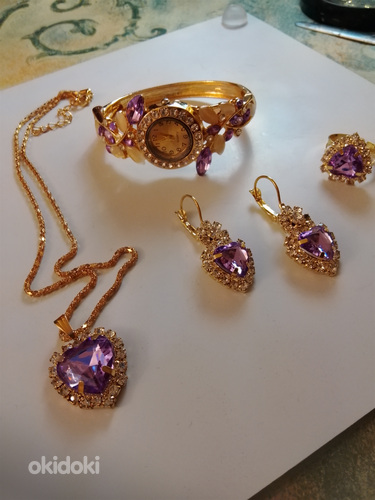 Juhla koru setti ja rannekello lila kristalli lasi helmillä