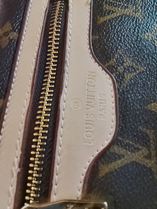 Louis Vuitton nahka laukku (3 valokuva sivusta 8)