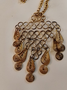 Pronssi kaulakoru vintage amuletti (1 valokuva sivusta 3)