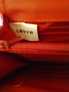 LVYR punainen lompakko (6 valokuva sivusta 7)