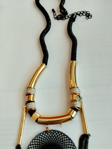 PRONSSI KAULAKORU VINTAGE (3 valokuva sivusta 3)